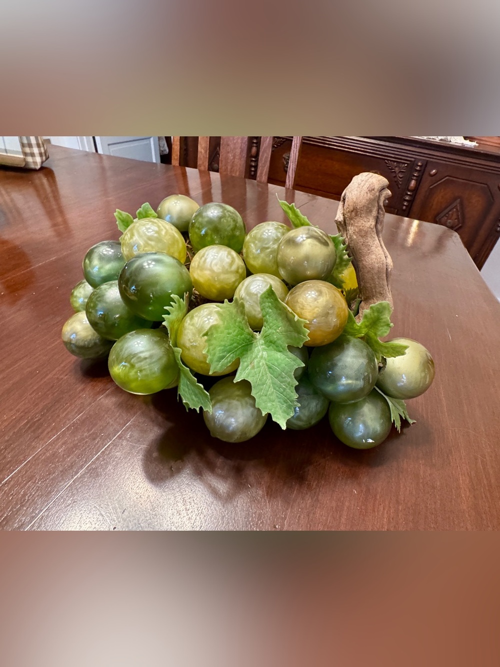 Mid Century Vintage Green Lucite Grapes - Picture 12 of 12